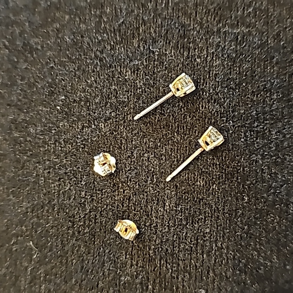 IGI CERTIFIED 18KT YELLOW GOLD .30TDW STUD EARRINGS - Picture 4 of 11
